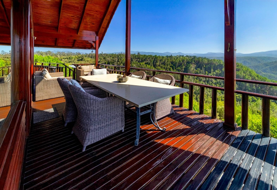 4 Bedroom Property for Sale in Phantom River View Western Cape